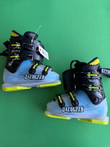 Mondo 22 & 22.5 Kid's Dalbello Yetti 4 Ski Boots Soft Flex
