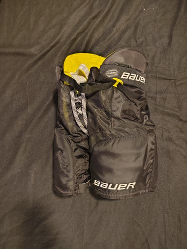 Youth Medium Bauer Supreme Mach Hockey Pants (New)