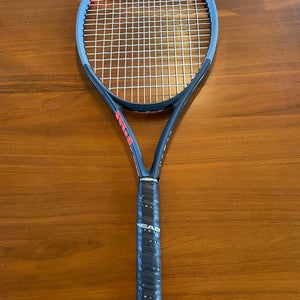 Adult Wilson Clash 100 v1 Tennis Racquet (Used)