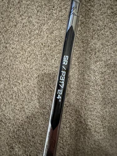 Senior Bauer Regular Goalie Stick 24" Paddle (Used)
