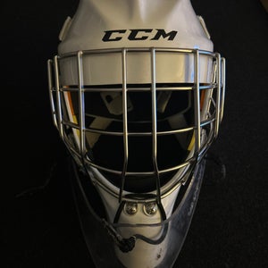 White Senior Small CCM Axis 1.9 Goalie Mask (Used) bag included