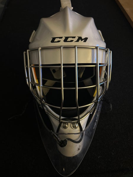 White Senior Small CCM Axis 1.9 Goalie Mask (Used) bag included