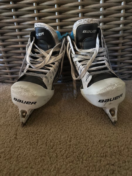 Bauer Reactor 5000 Hockey Goalie Skates Extra Wide Width Size 5 (Used)
