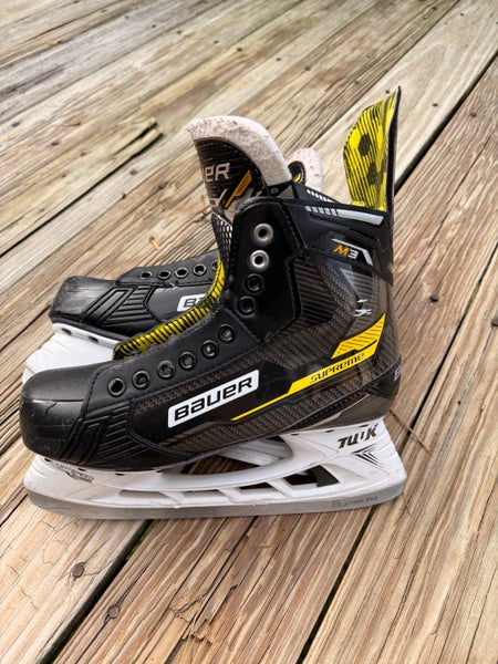 Bauer Supreme M3 Hockey Skates Regular Width 7 (Used)