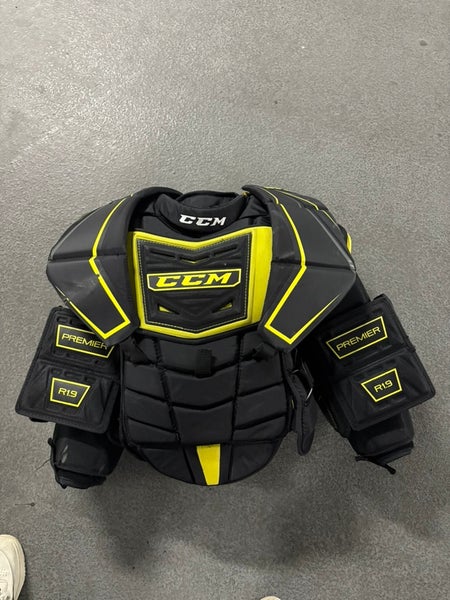 Sr. Small CCM Axis A1.9 Goalie Chest Protector (Lightly Used)