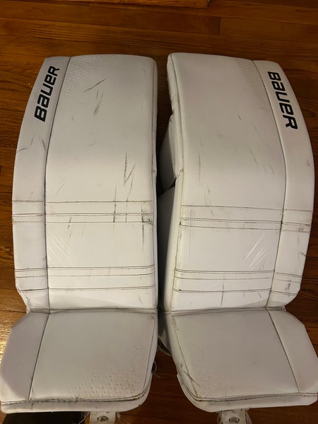 Senior Medium 2022 Bauer GSX Goalie Leg Pads