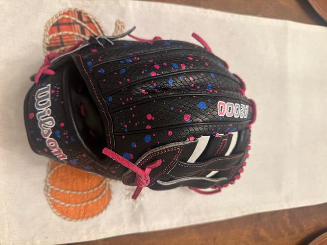 2024 Wilson A2000 RH Infield Baseball Glove 12" (New)