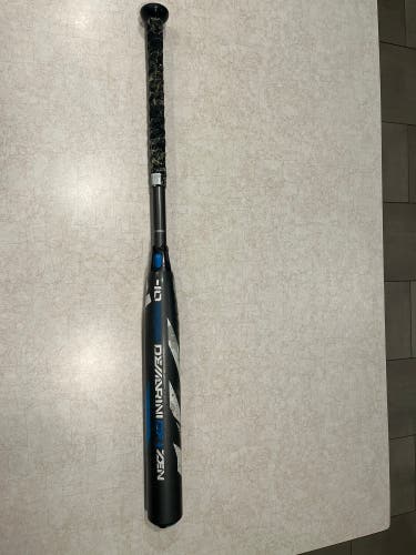 2019 DeMarini CF Composite Bat (-10) 22 oz 32" (Used)