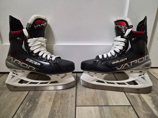 Bauer Vapor 3X Hockey Skates Size 4.5 (New)