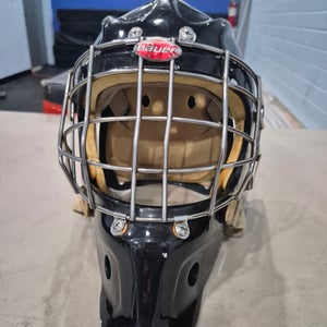 Senior Medium Bauer NME One Goalie Mask Pro Stock (Used)