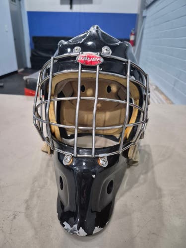 Senior Medium Bauer NME One Goalie Mask Pro Stock (Used)