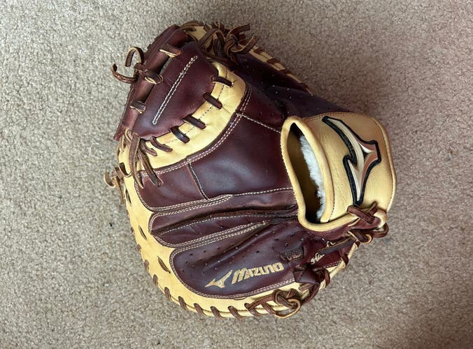 Mizuno Prime Elite RH Catcher's Baseball Mitt 33.5" (Used)