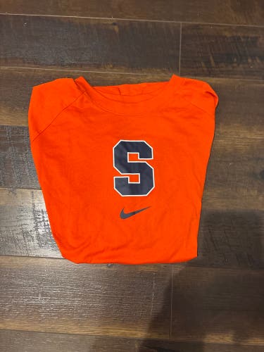 Orange Large Adult Unisex Nike Dri-Fit Shirt (Used)