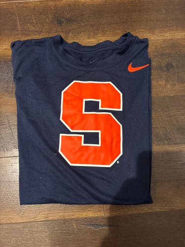 Blue Large Adult Unisex Nike Dri-Fit Shirt (Used)