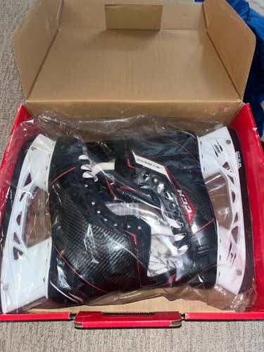CCM JetSpeed 271 Hockey Skates Brand New Size 9