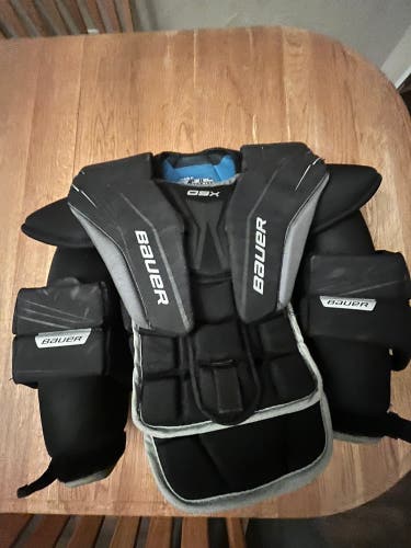Large/Extra Large Bauer GSX Goalie Chest Protector (Used)