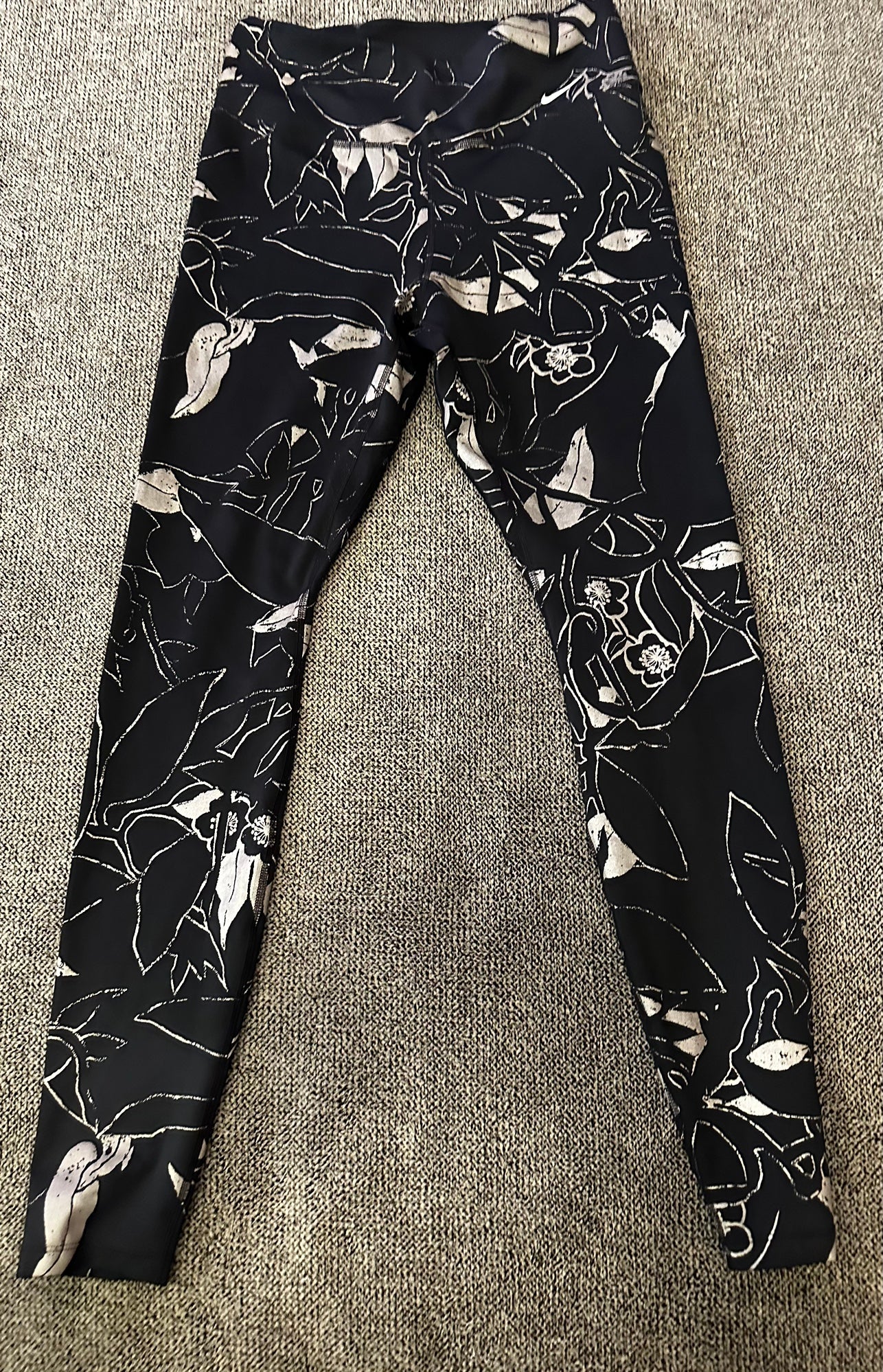 nike black floral leggings