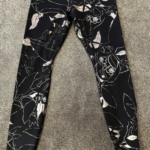 Nike Dri-fit Black floral leggings
