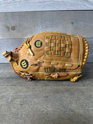 Wilson Baseball Glove A9604 Dual Stall Right Hand Throw Fast Pitch 12 1/2"
