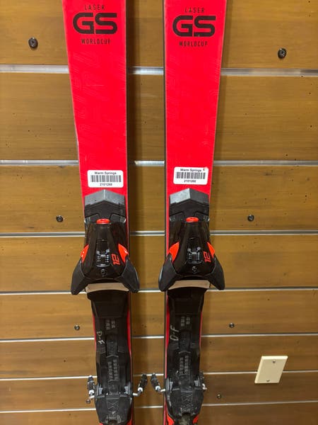 2025 Stockli Laser GS skis with Integrated Salomon Bindings 182cm