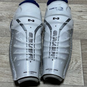Junior Bauer Nexus 4000 11" Shin Pads (Used)