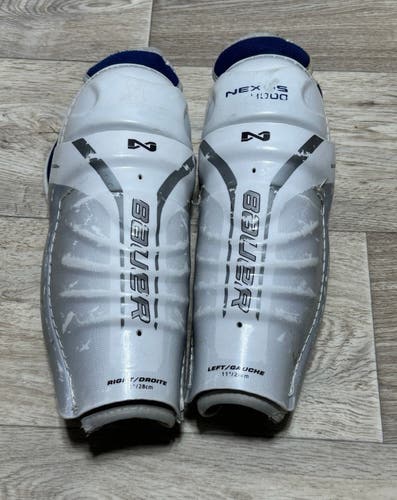 Junior Bauer Nexus 4000 11" Shin Pads (Used)