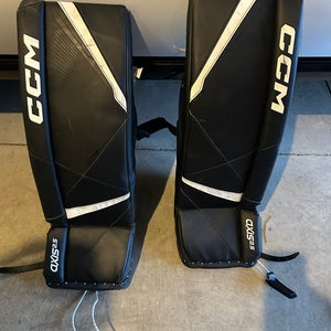28" 2023 CCM Axis 2.5 Goalie Leg Pads (Used)