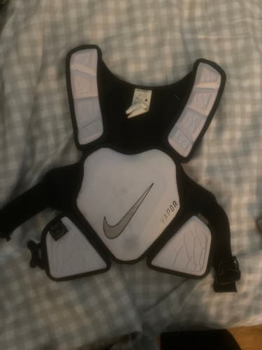 Medium Adult Nike Vapor Elite Shoulder Pads (Used)