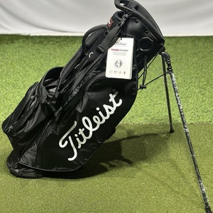 Titleist Players 4 StaDry Stand Carry Golf Bag TB23SX2 Black/White NEW!