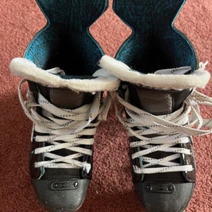 Bauer Hockey Skates Size 4