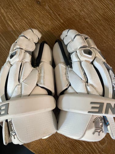 Brine King V Lacrosse Gloves 12" (Used)