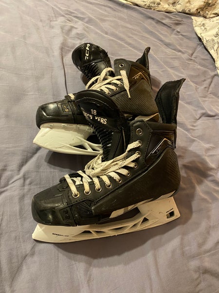 CCM FT6 PRO Desnoyers skates