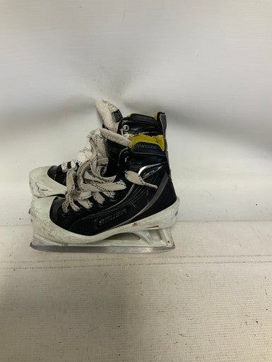 Used Bauer SUPREME ONE 100 Intermediate Goalie Skate Intermediate 3.5 11823-S000035083
