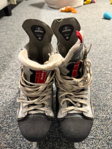 Easton Stealth S12 Hockey Skates 10 (Used)