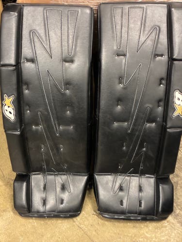 Black 27" Youth Brian's NetZero 2 Goalie Leg Pads (Used)