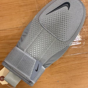 Nike Diamond Sliding Mitt (New)