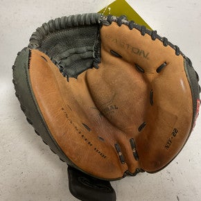 Used Easton Natural Ideal Fit NIF-22 Baseball Catchers RH Throw Brown 32" 11855-S000192807