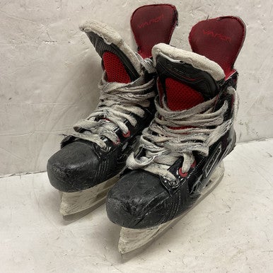 Used Bauer VAPOR X800 Intermediate Hockey Skate Intermediate 5.5 11855-S000192674
