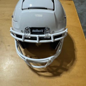 Medium Adult Schutt F7 Helmet (New)