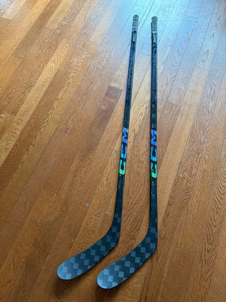 Junior CCM Ribcor Trigger 9 Pro Hockey Stick P28 40flex (Used)