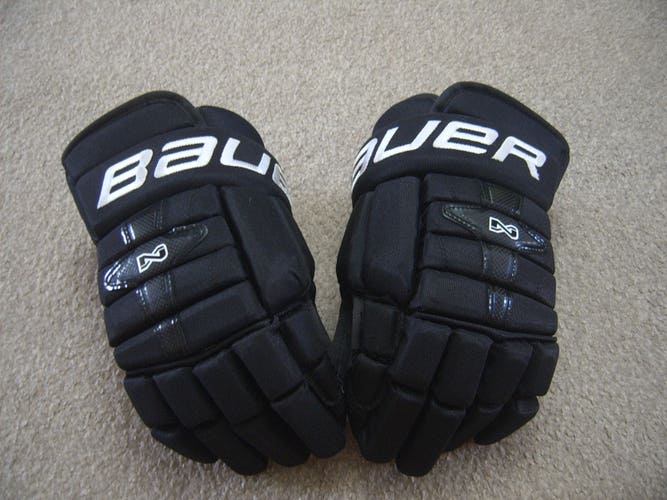 Excellent Condition Bauer Nexus Classic Senior Hockey Gloves 15" Black/White