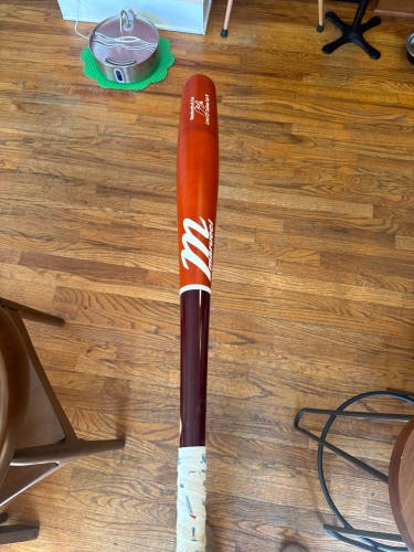 Marucci LINDY12 Maple Bat (-3) 30 oz 33" (New)