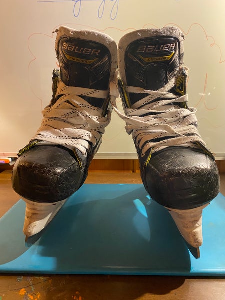 Bauer Supreme Ignite Pro Hockey Skates Extra Wide Width Size 5.5 (Used)