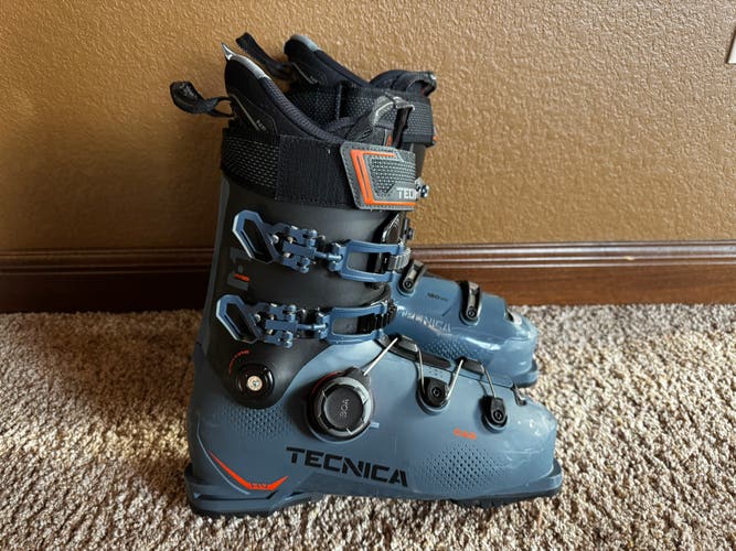 29.5 Men's Tecnica Mach Boa HV 120 Ski Boots