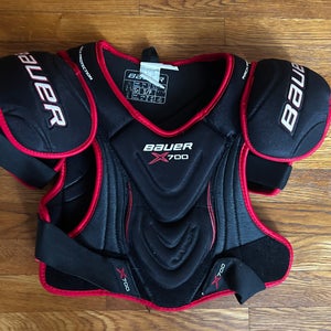 Senior Small  Bauer Vapor X700 Shoulder Pads (Used)