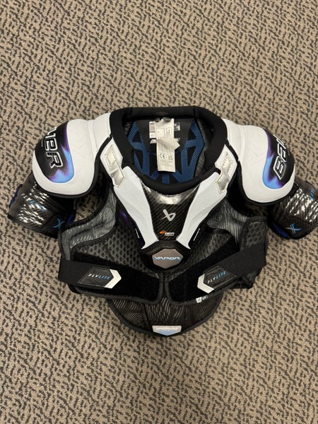 Small Junior Bauer Vapor FlyLite  Shoulder Pads (Used ONCE)