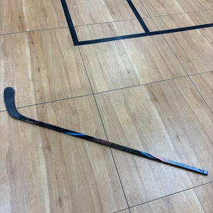 Senior Bauer Nexus Tracer Right Handed Hockey Stick P28 (Used)