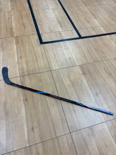 Senior Bauer Nexus Tracer Right Handed Hockey Stick P28 (Used)