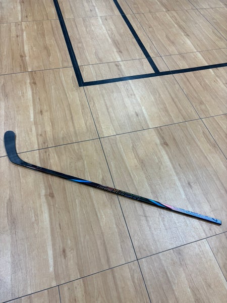 Senior Bauer Nexus Tracer Right Handed Hockey Stick P28 (Used)
