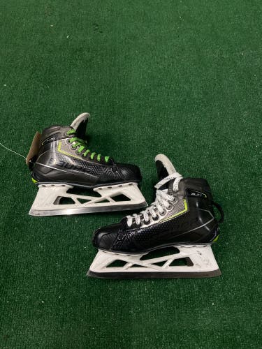 Intermediate Bauer Elite Hockey Goalie Skates Size 5.5 (Used)